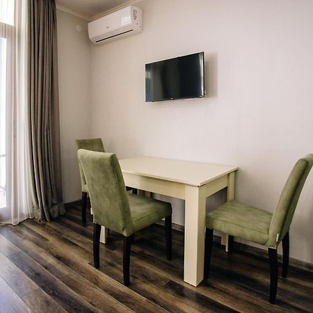 G-Point New Beach Батуми Экстерьер фото