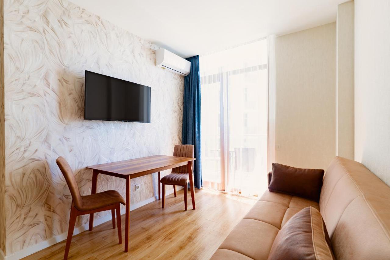 G-Point New Beach Батуми Экстерьер фото