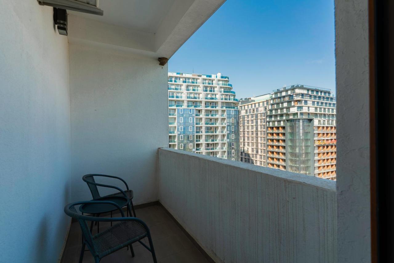 G-Point New Beach Батуми Экстерьер фото