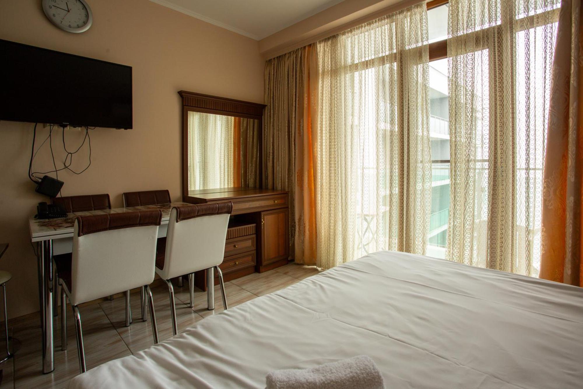 G-Point New Beach Батуми Экстерьер фото