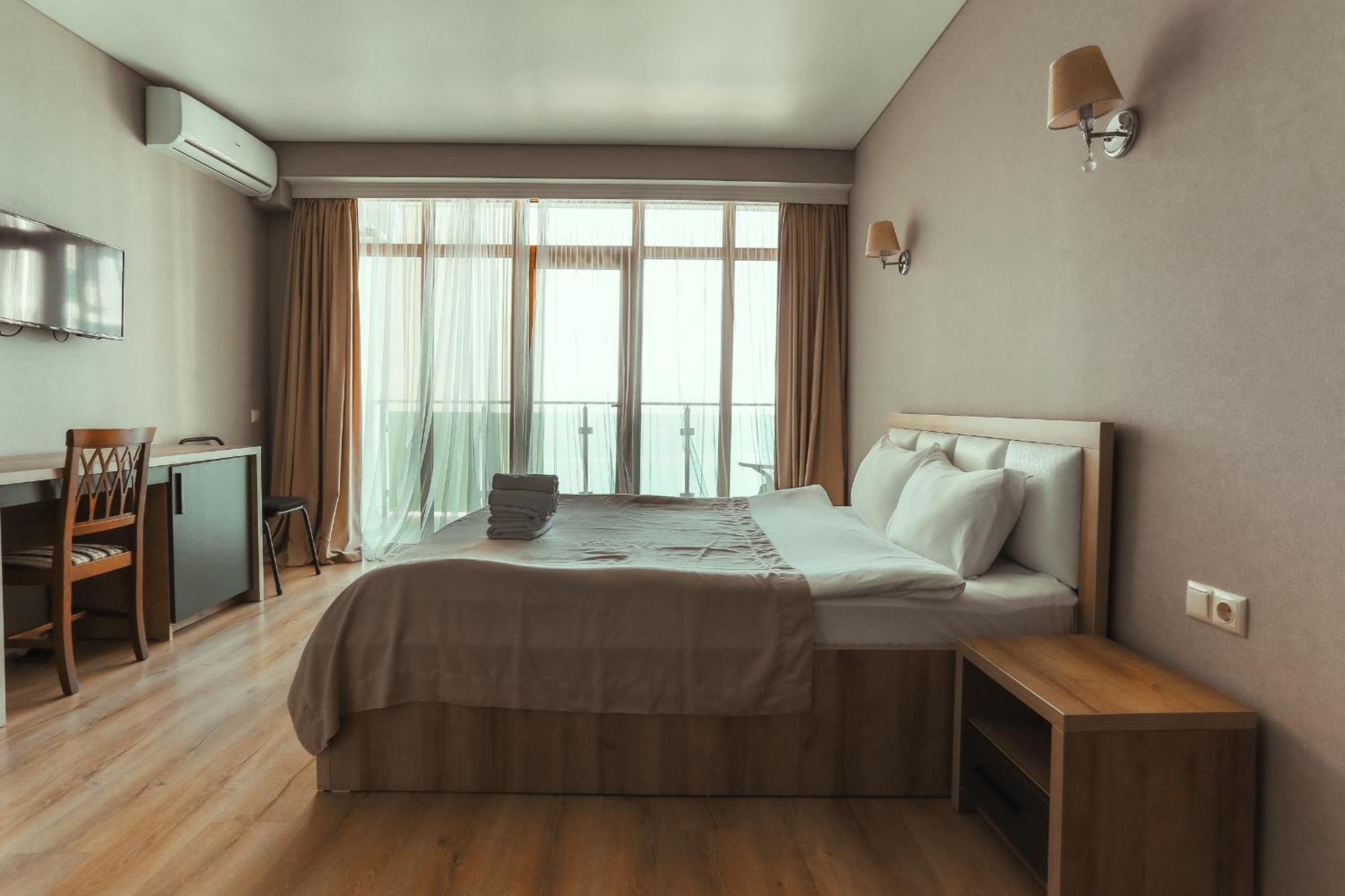 G-Point New Beach Батуми Экстерьер фото